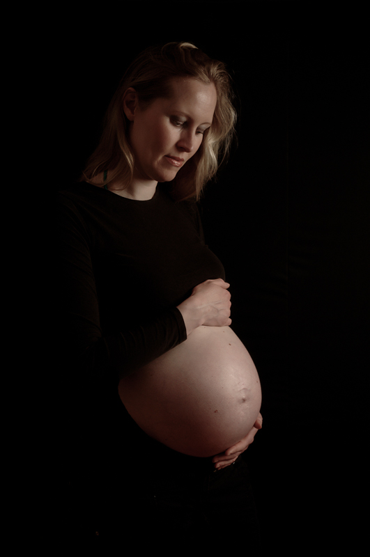 Zwangerschapsshoot in de studio in Culemborg